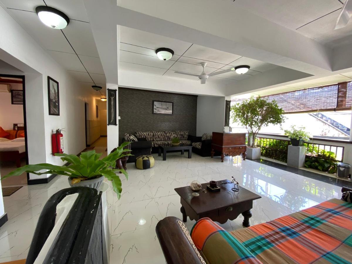 Beach Walk Hotel Unawatuna Extérieur photo