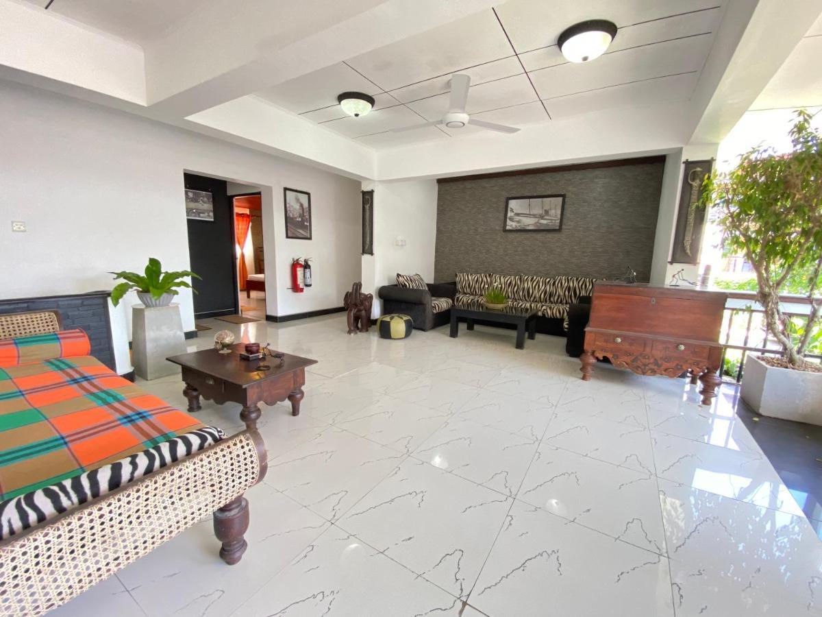 Beach Walk Hotel Unawatuna Extérieur photo